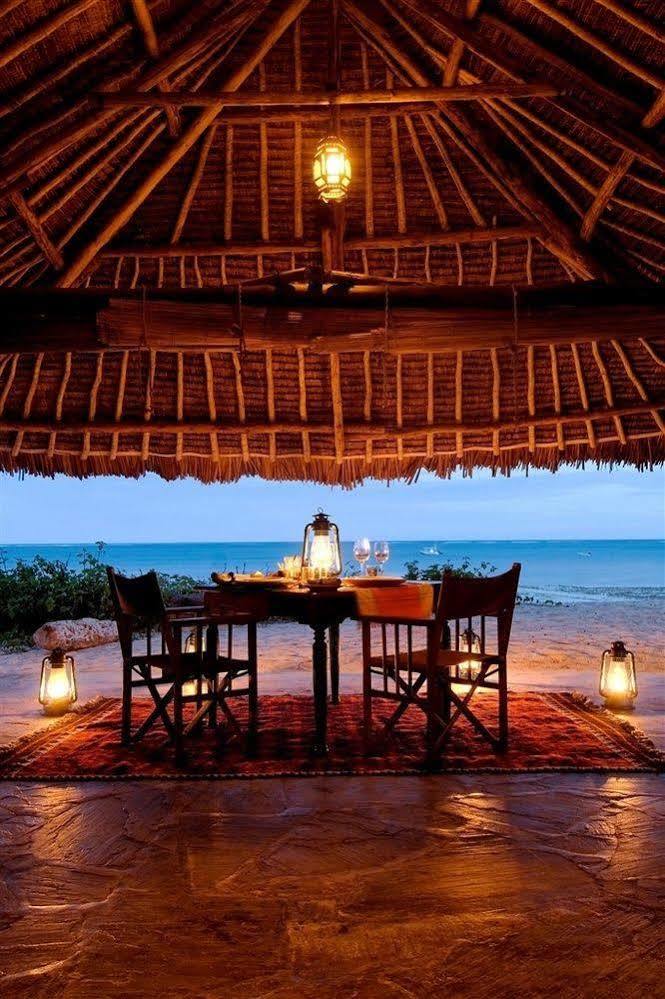 Kinondo Kwetu Hotel Diani Beach Exterior foto