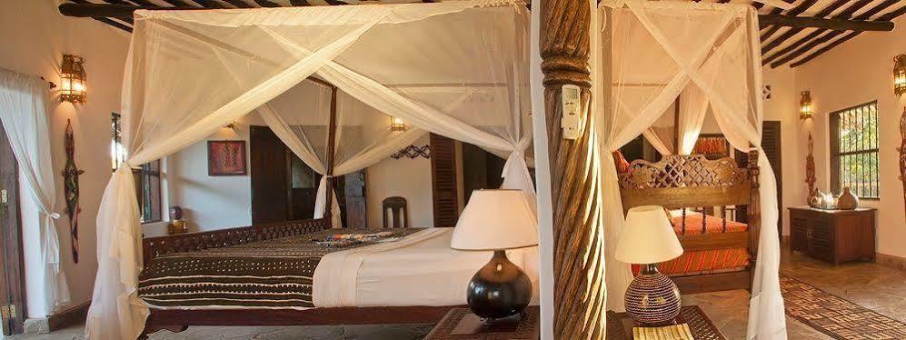 Kinondo Kwetu Hotel Diani Beach Exterior foto
